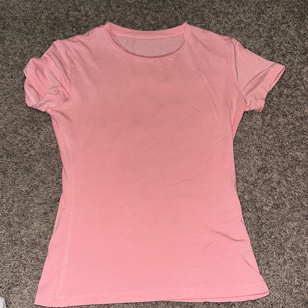 White Fox Size Medium: Pink Basic. Never Worn